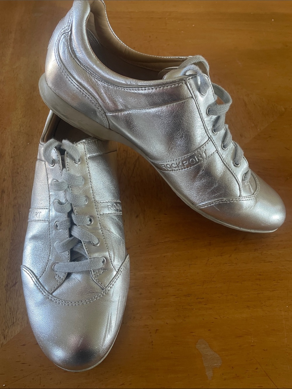 Rockport Women's Silver Metallic Lace-Up Sneakers7.5